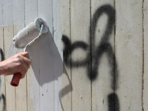 pulizia graffiti
